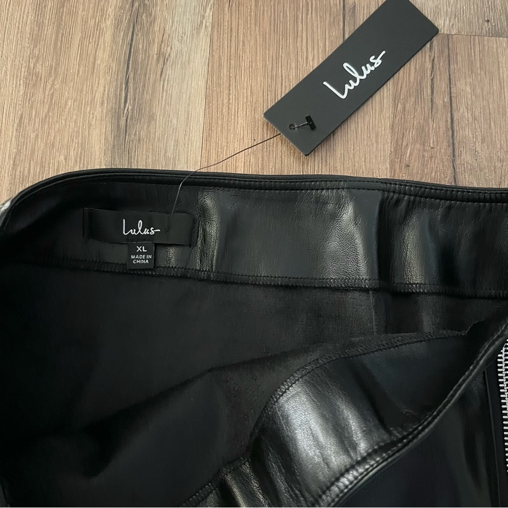 NWT Lulus Meant to Stand Out Black Vegan Leather Zip-Front Mini Skirt - Picture 8 of 9